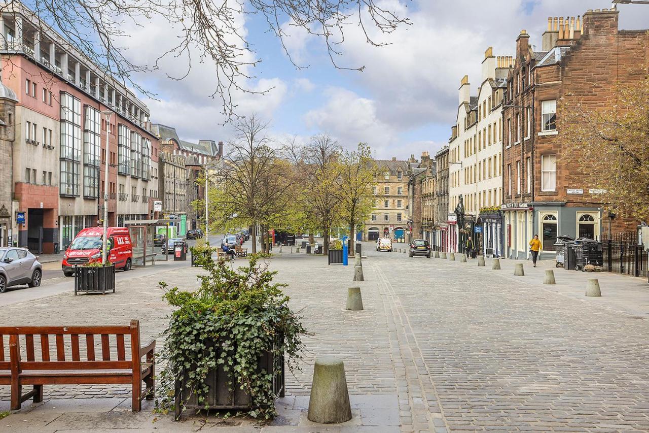 Joivy 1 Bed Flat, Heart Of Grassmarket Эдинбург Экстерьер фото