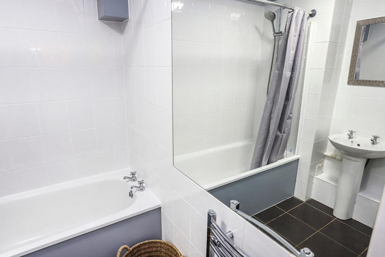 Joivy 1 Bed Flat, Heart Of Grassmarket Эдинбург Экстерьер фото